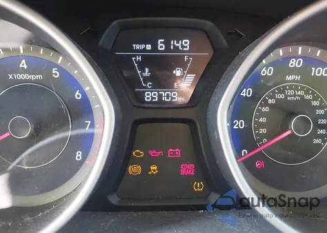 2015 Hyundai Elantra Se z USA, uszkodzony, nr VIN KMHDH4AE2FU260148